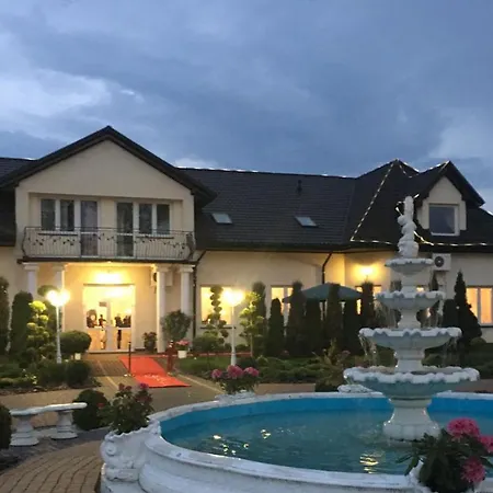 Hotel Jasminowy Dworek 67 B 4*