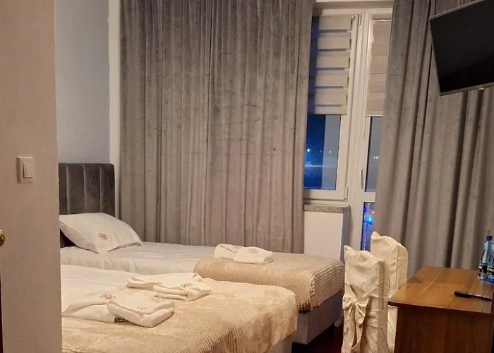 Jaśminowy Dworek Hotel